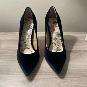 COPY - Nicola Bathie x Antonio Melani emerald pumps